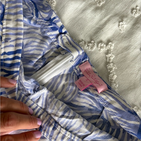 Lilly Pulitzer High Waist Blue and White Striped Shorts - Picture 2 of 3